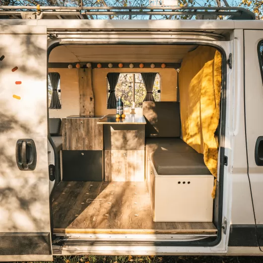 Un Fourgon Interieur Camion Amenager Fourgon Amã Citroen Van AmÃ