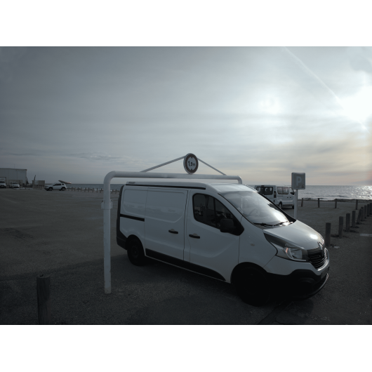 Toit relevable pour fourgon aménagé Renault Trafic 3 de Moon | Aménagement couchage van
