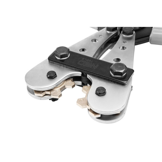 Pince à sertir Neo Tools pour cosses de 10 à 120 mm² | Outillage pour connexion électrique fiable | Pince