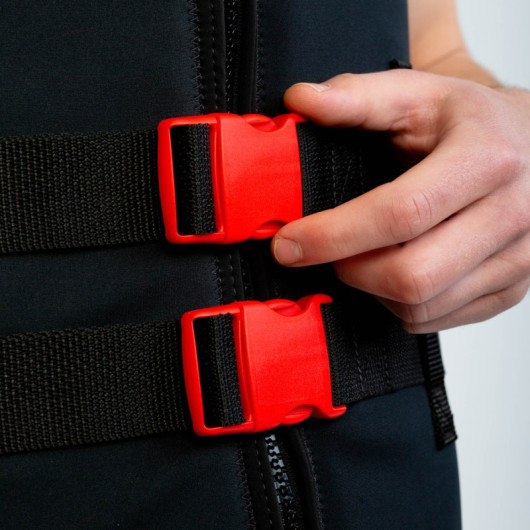 Gilet de flottaison rouge en néoprène - équipement de sécurité pour les sports nautiques - réglable