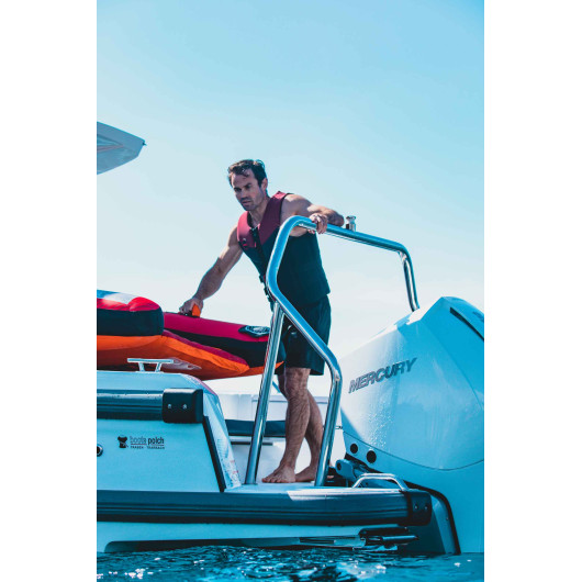 Gilet de flottaison rouge en néoprène - équipement de sécurité pour les sports nautiques - bateau
