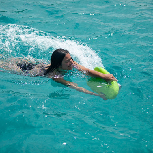 JOBE Flux Kickboard - planche de natation électrique auto-flottante - ludique
