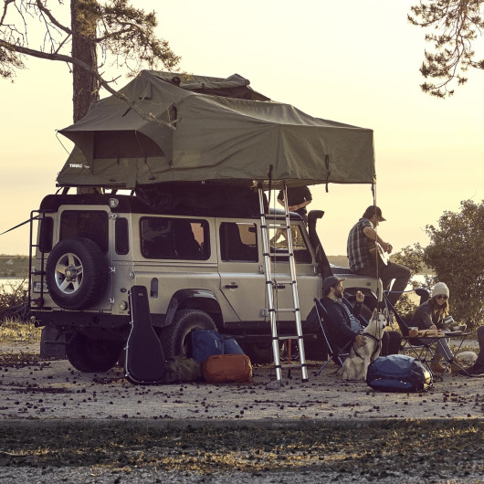 Tente de toit Tepui Autana Thule - équipement outdoor 4 personnes pour van et 4x4 - sable