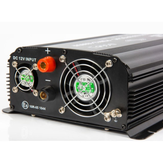 Convertisseur sinusoïdal PSW DIF-V2 1600 Va Energie Mobile | 12V DC vers 230V AC van, bateau et camping-car | vue arrière