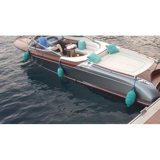 Pare-battage Fendertex sur vedette  | Défense textile pour protection coque bateau