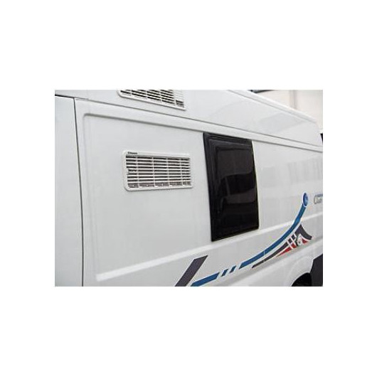 Fenêtre latérale Ducato | installée sur la carrosserie