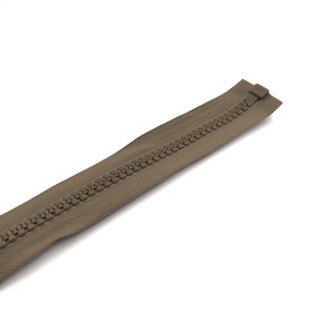 YKK Fermeture injectée 9 mm chaine 10 mm taupe Fermeture injectée 9 mm chaine 10 mm taupe YKK | Mercerie, conception de tissus extérieurs, coussins | séparable