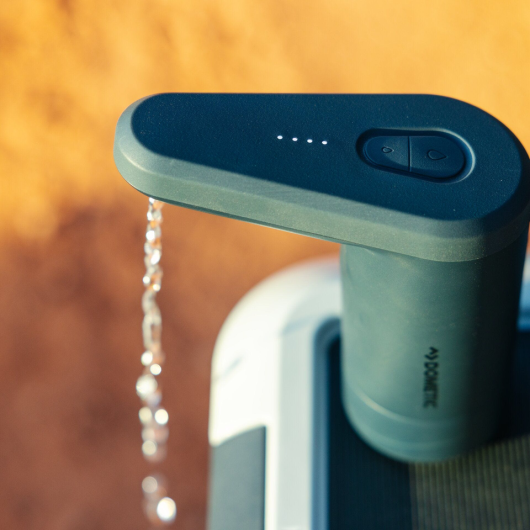 Robinet nomade pour camping, bivouac et CarLife Recon 360 Faucet Dometic | Roadtrip en voiture et van aménagé | Plusieurs débits