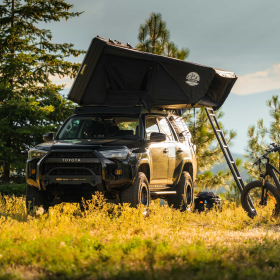 Tente de toit rigide 4 / 5 places Expedition XL de Go Overland | Camping en voiture, 4x4 et van