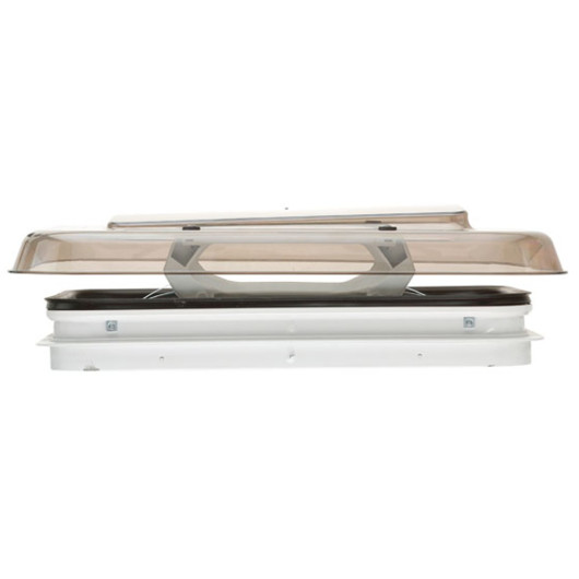 Lanterneau Lippert 500x350 avec grille de sécurité en aluminium - vu ouvert de côté