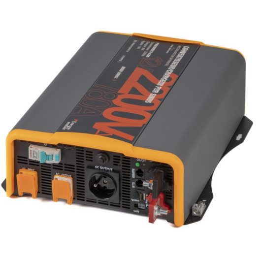 vu AVANT convertisseur-chargeur PROCOMBI 2200 VA