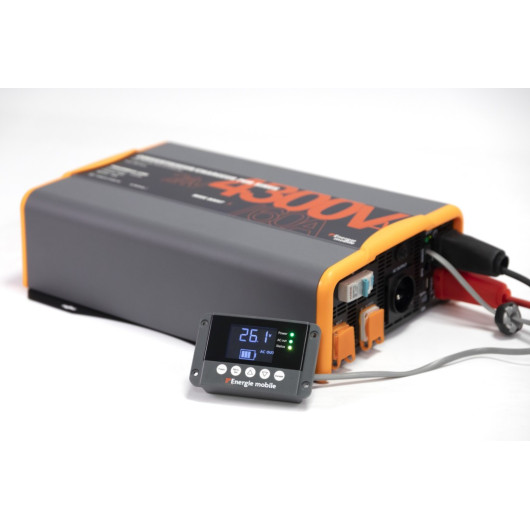Vu convertisseur - chargeur PROCOMBI 4300VA 24V connecter avec son afficheur LCD