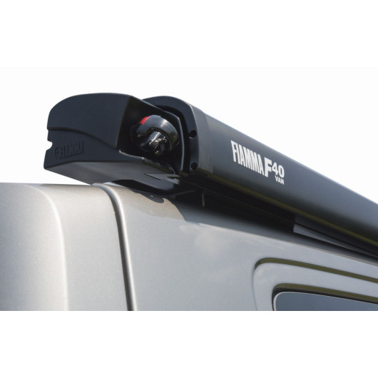 Kit Trafic 3 store + adaptateur Fiamma F40van | vue installé sur la carrosserie