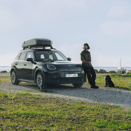 Coffre de toit rigide 300L Force 3 S de Thule | Solution de rangement pour van aménagé et voiture