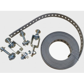 Kit de fixation complet Lilie avec sangle métallique et ridoirs de tension complet vu avec ridoirs et point d'ancarge monté