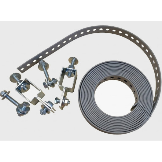 Kit de fixation complet Lilie avec sangle métallique et ridoirs de tension complet vu avec ridoirs et point d'ancarge monté