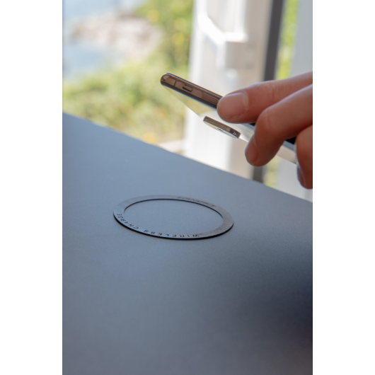 Chargeur étanche Scanstrut sans fil Rokk 10 W Caché | Prise et Fiche | Table