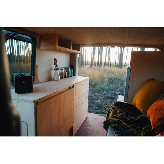 Meuble en bois latéral avec grande tablette A4V2 Trafic 3 Simple Vans | Ameublement van aménagé