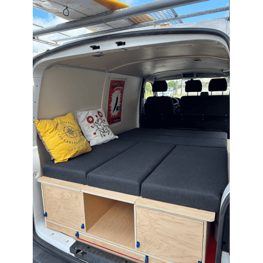 Kit ameublement bois pour Trafic, Jumpy, Custom Oyat de LostVan | Aménagement intérieur van
