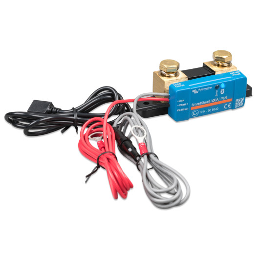 SmartShunt IP65 300A VICTRON Energy - Contrôleur de batterie Bluetooth pour van, camping-car et bateau - vue de biais gauche