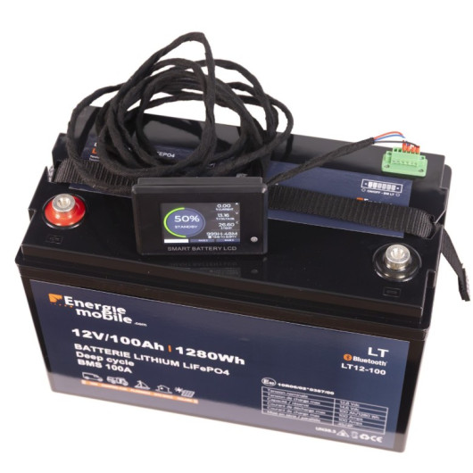 Batterie Lithium 12V 100Ah - ENERGIE MOBILE LT 12-100 PHOENIX vu dessus avec son contôleur BM-LT-PHOENIX