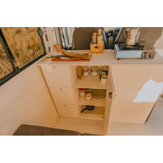 Kit cuisine Front Kitchen SIMPLE VANS - vue depuis l'intérieur du van (photo d'ambiance)