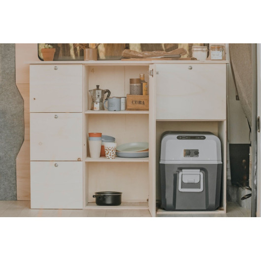 Kit cuisine Side Kitchen SIMPLE VANS - photo d'ambiance vue de face portes CP4 ouvertes