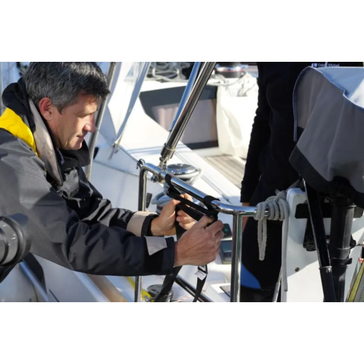 Échelle de secours Magic-Reboard® Outils Océans | installation sur balcon