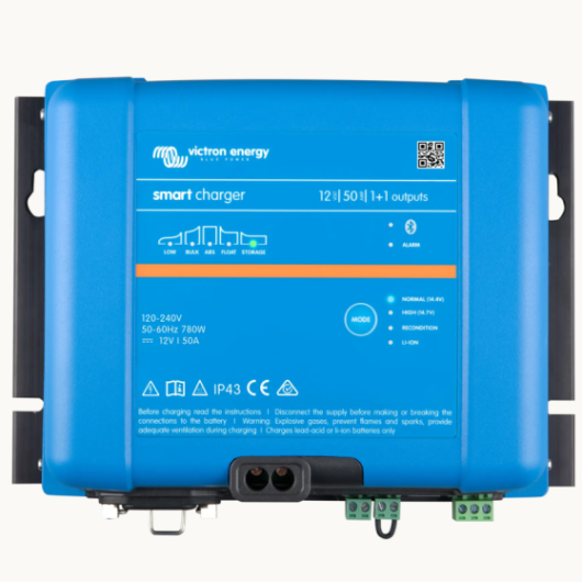 Chargeur Phoenix Smart IP43 12V 50A Victron Energy version 1+1 dessus
