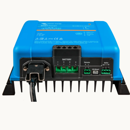 Chargeur Phoenix Smart IP43 50A Victron Energy version 3 soties - connexions Elec