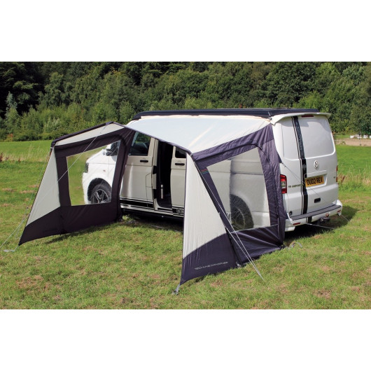Auvent camping-car Techline Canopy Outdoor Revolution | vue avec parois latérales fermées
