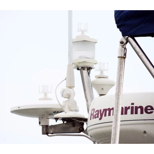 STOPGULL S27 Anti oiseaux pour tête de mât et feux de navigation bateau.