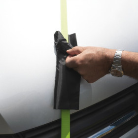 Awning & Vehicle Protector DOMETIC - pièces en polyester avec bande velcro pour protéger votre carrosserie des sangles anti-temp