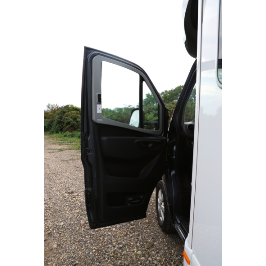 REMIS Remi Front IV Sprinter - Rideau isolant & occultant camping-car - H2R Equipements.