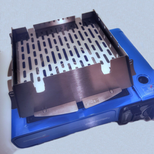 Barbecue pliable PICOLI - barbecue portable pliable pour le camping.