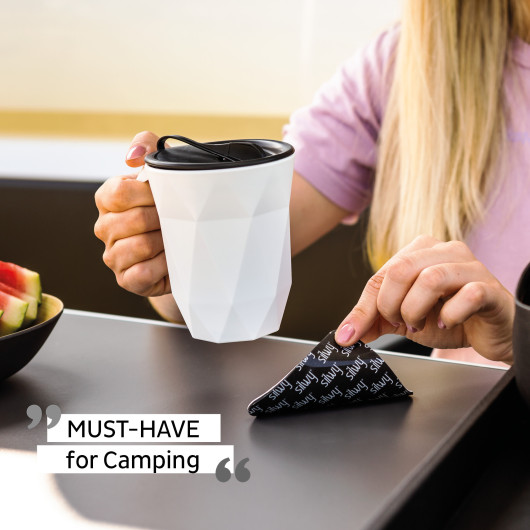 Tasse magnétique SILWY - tasse en plastique avec base magnétique pour camping-car & bateau.