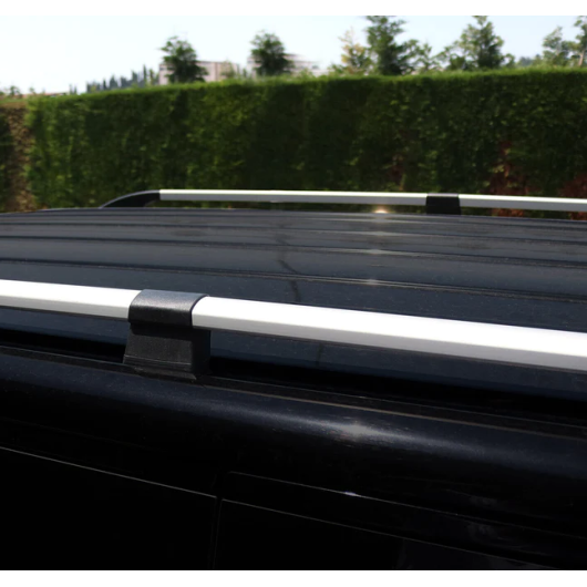 Rails de toit Ford Transit Connect OMAC Accessoire pour barre de toit & van