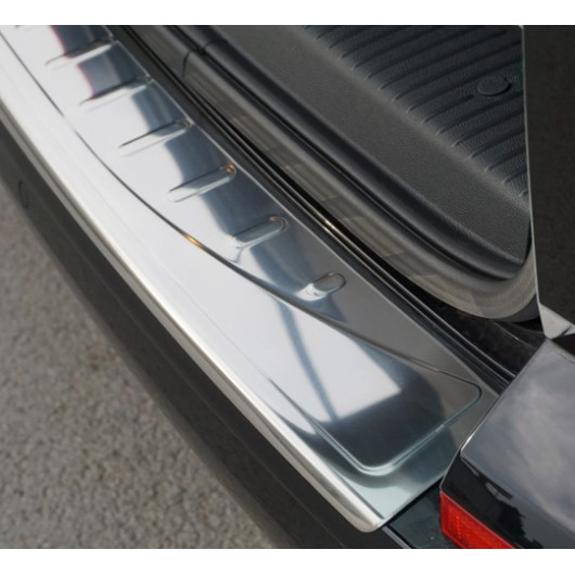 Protection seuil de coffre inox VW T6 OMAC - accessoire carrosserie fourgon aménagé