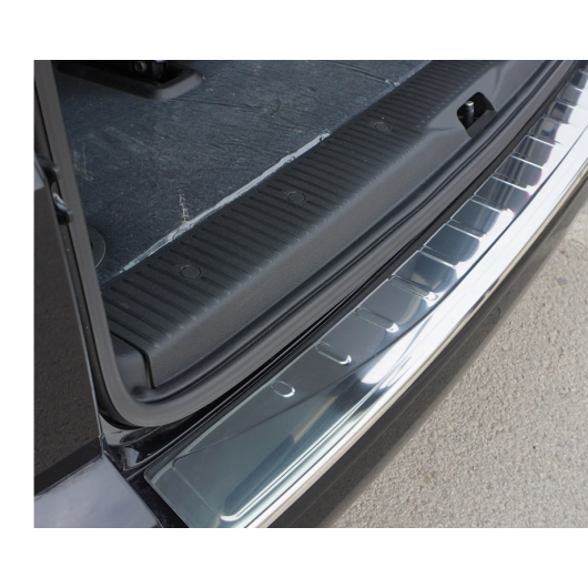 Protection barre de seuil intérieur VW T6 OMAC Equipement décoratif pour van
