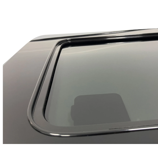 Baie | Vito W447 OMAC - Vitrage teinté noir pour fourgon aménagé
