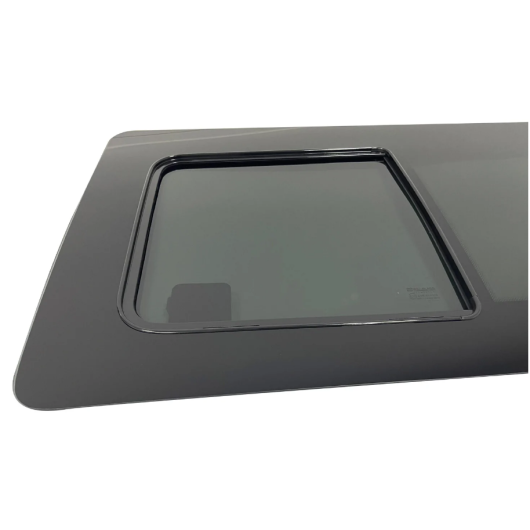 Baie | Vito W447 OMAC - Vitrage teinté noir pour fourgon aménagé