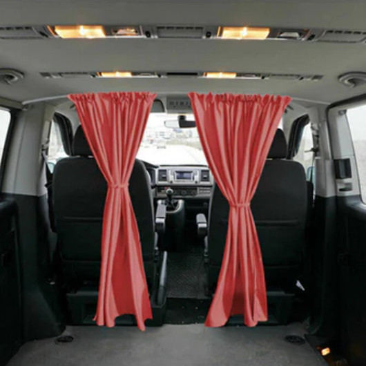 Rideau séparation cabine universel van et fourgon - Omac avec rail - Accessoire vanlife - rouge ouvert dans le van