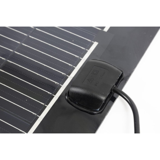 Panneau solaire flexible 100% noir cellules PERC ENERGIE MOBILE A-Flex 135W, pour bateau, fourgon et camping-car.