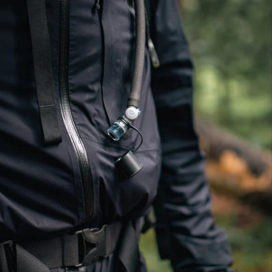 HYDRAPAK Réservoir FORCE Mammoth Grey - en action