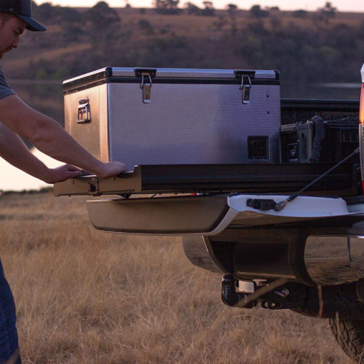 Plateau coulissant pour benne Pick-up FRONT RUNNER  - Accessoire de rangement pour 4x4 et tout-terrain