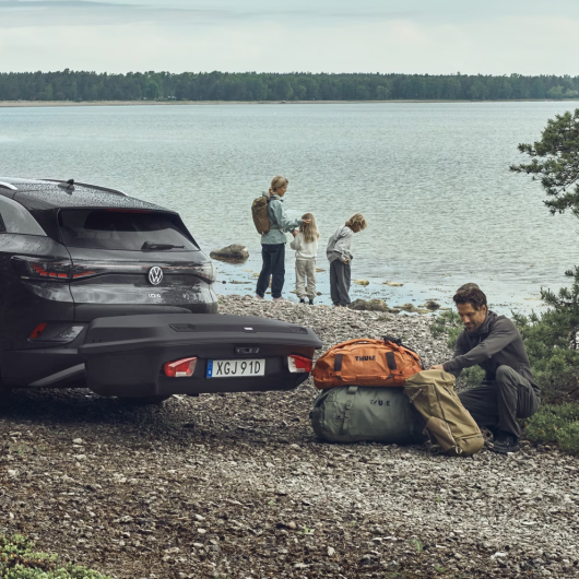 Arcos Box LTHULE – Coffre sur boule d'attelage pour voiture, van ou fourgon aménagé - en bord de mer