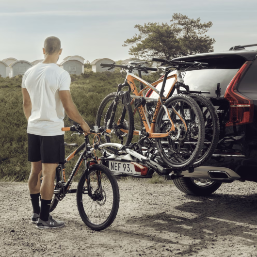 VeloCompact 3 vélos THULE - porte vélo sur boule d'attelage - facile à installer