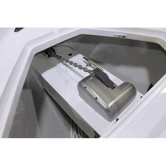 Genius 24 V 800 W QUICK - Guindeau électrique - Dans la baille à mouillage