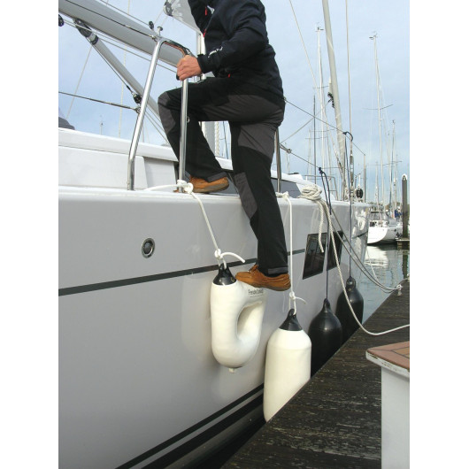 Fender 2Step blanc Dan Fender | pare battage marchepieds 2 marches pour bateau | facilite l'accès à votre bateau
