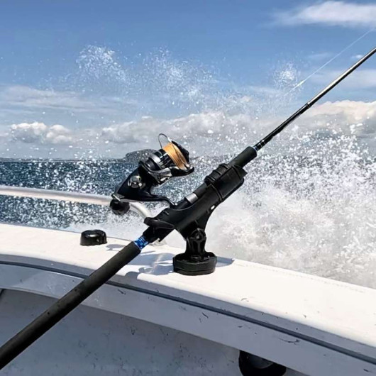 Porte-canne à pêche HEXX Rod Holder II Black avec HEXX Base Railblaza | Support de canne | En action avec canne spinning